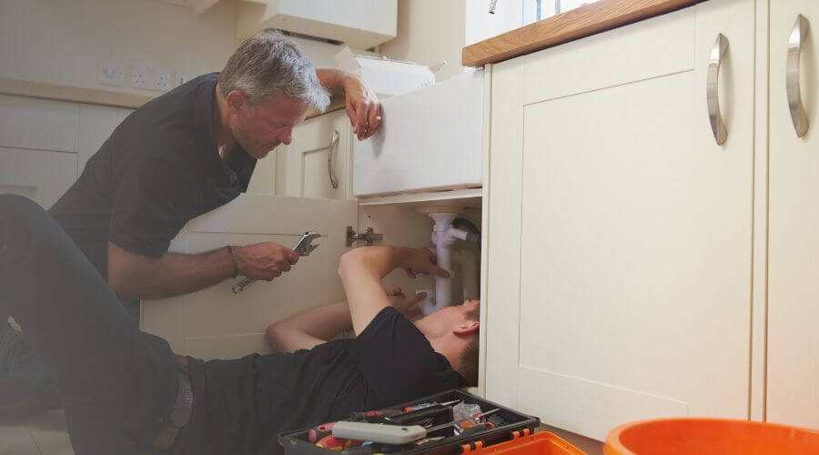 Professional burst pipe repair services in Calvert, TX